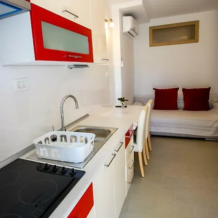 Lovor Split