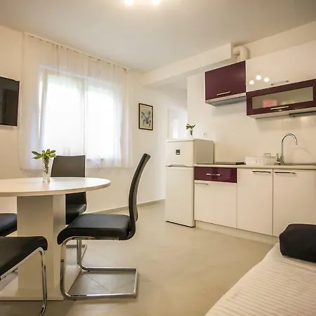 Lovor Apartment